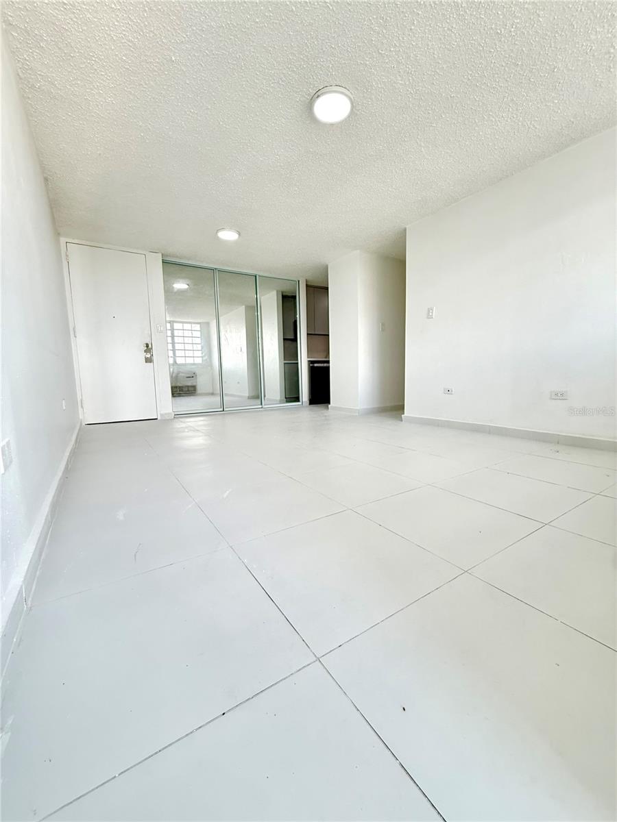 14 AVE.SAN PATRICIO #1004 Property Photo 1