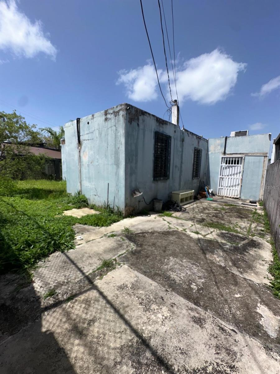 417 Escorial Ave Property Photo 32