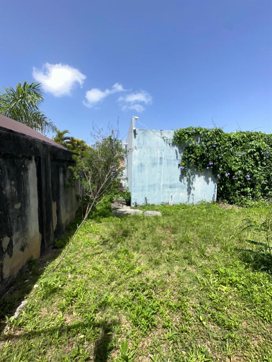 417 Escorial Ave Property Photo 34