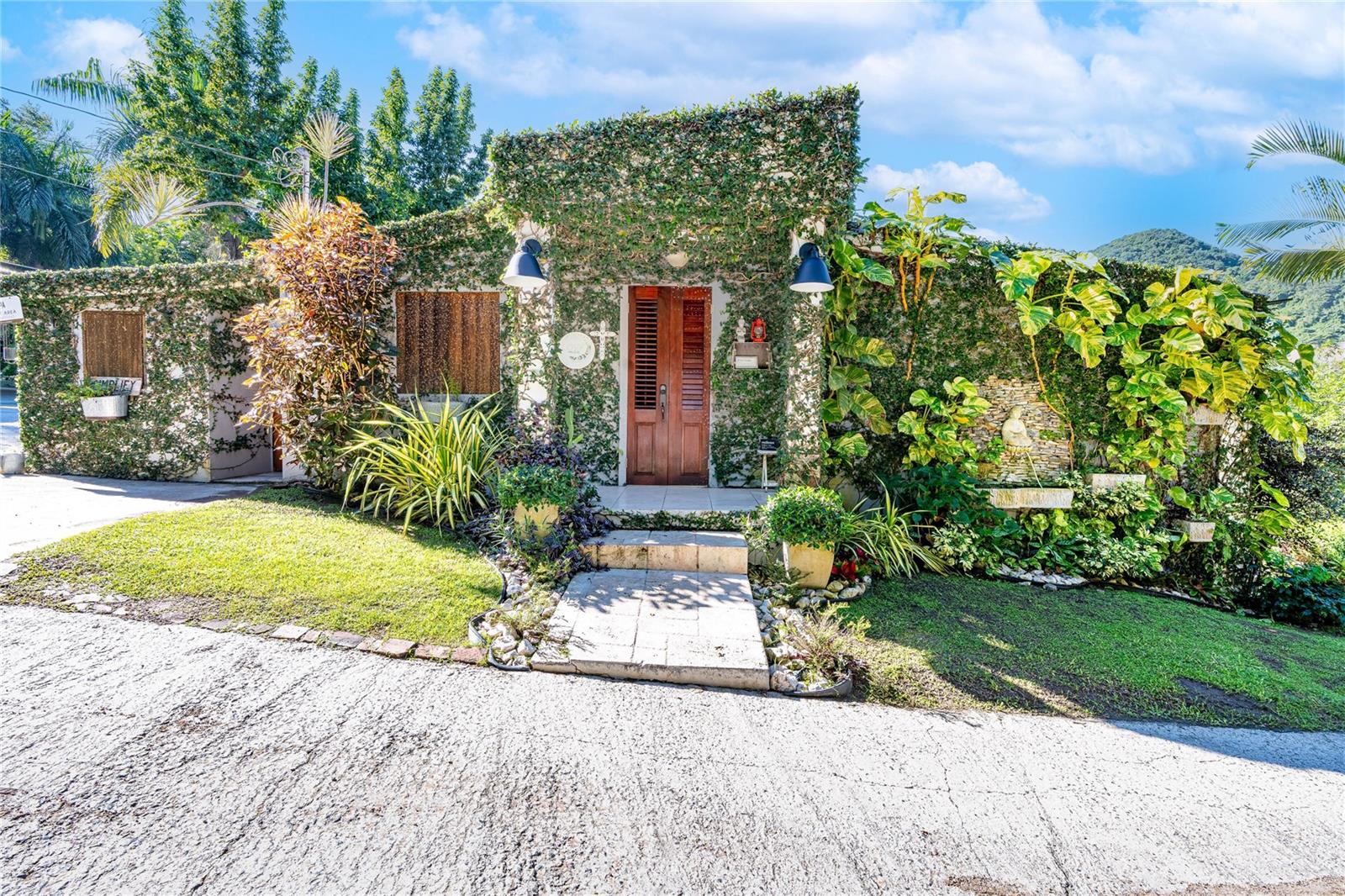 Sr 310 Km 0.8 Las Quebradas , Hacienda Tres Casitas Property Photo 19
