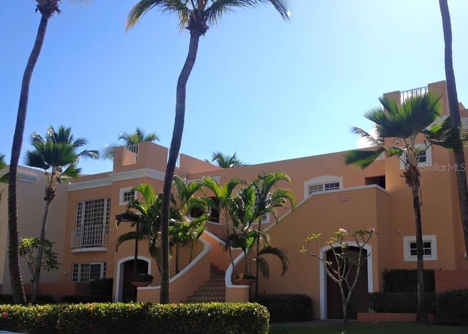 806 S FAIRWAY COURTS #806