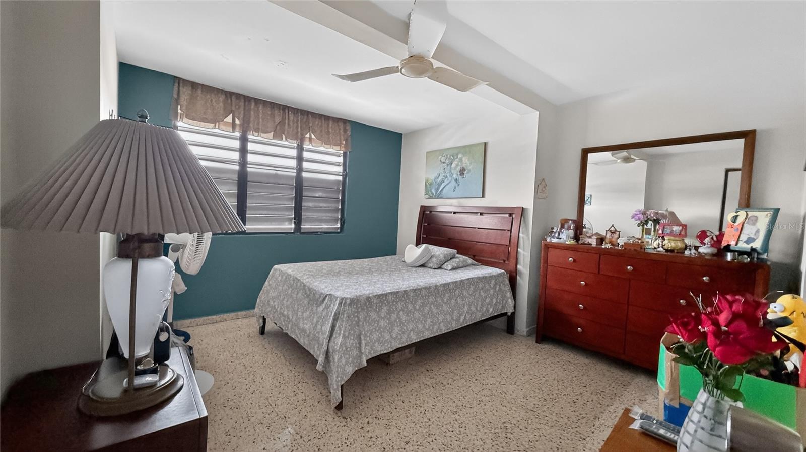 1 Hnas Davila, Betances Esq A D Property Photo 5