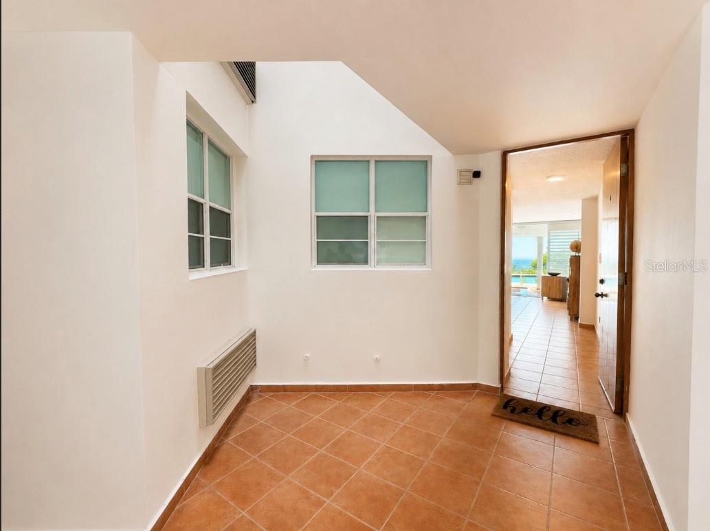 Sr 3301 K2 H6 Int Combate Boqueron Ward St Cond Costa Del Mar #1 Property Photo 3