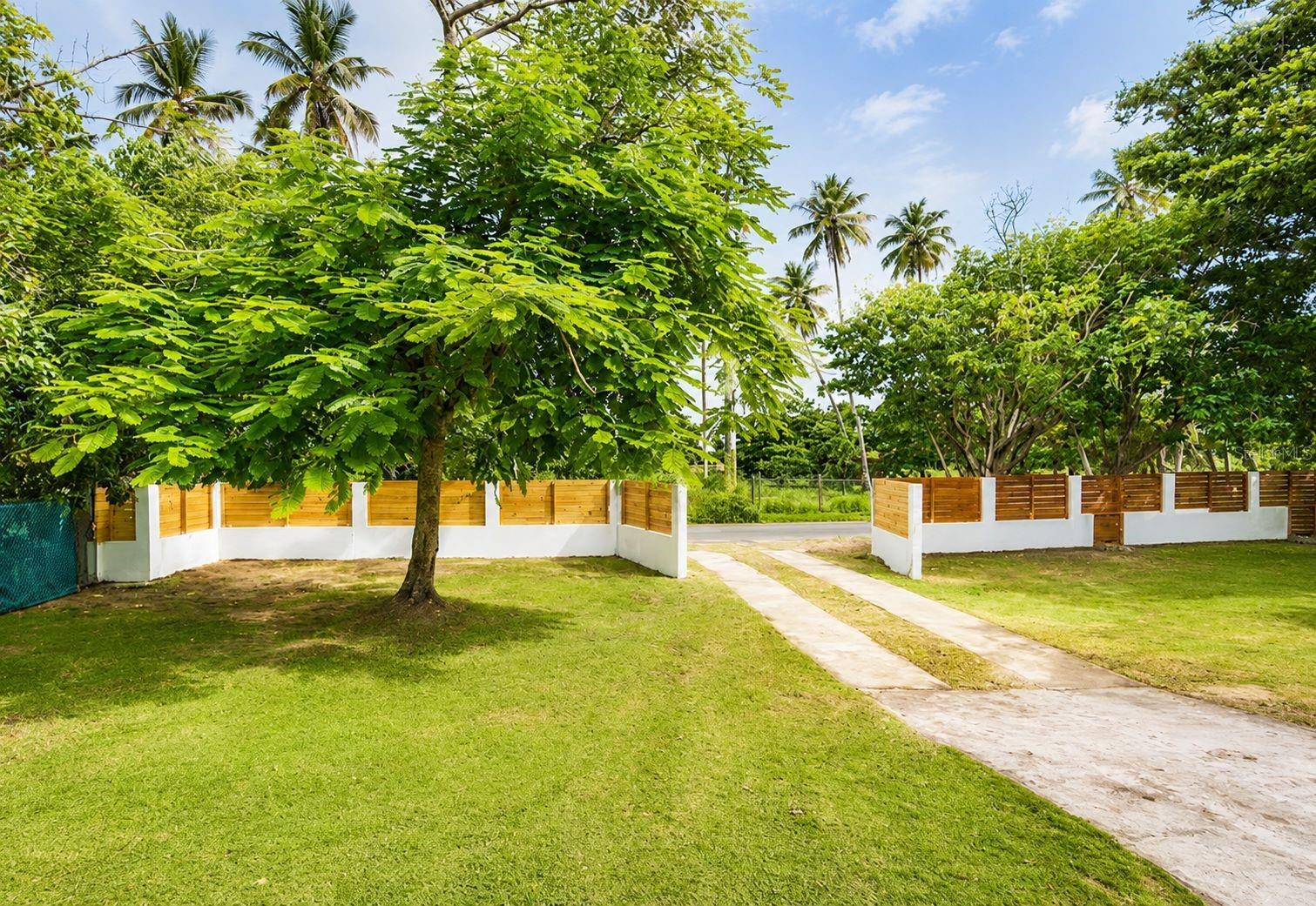 Pr 681 Km 11.7 Islote Ward Property Photo 3