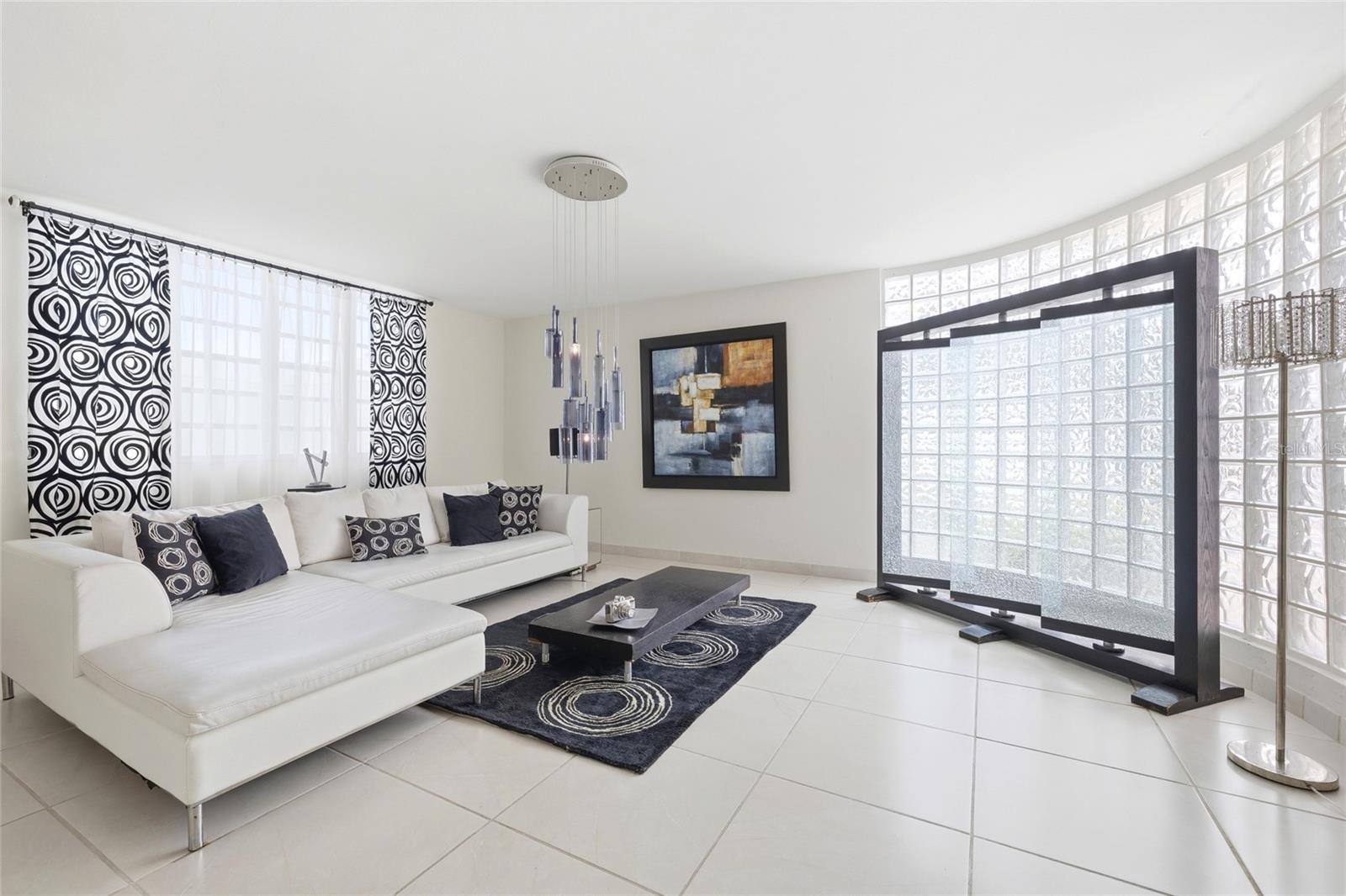 29 Calle 1 Urb. San Rafael Estates Property Photo 2