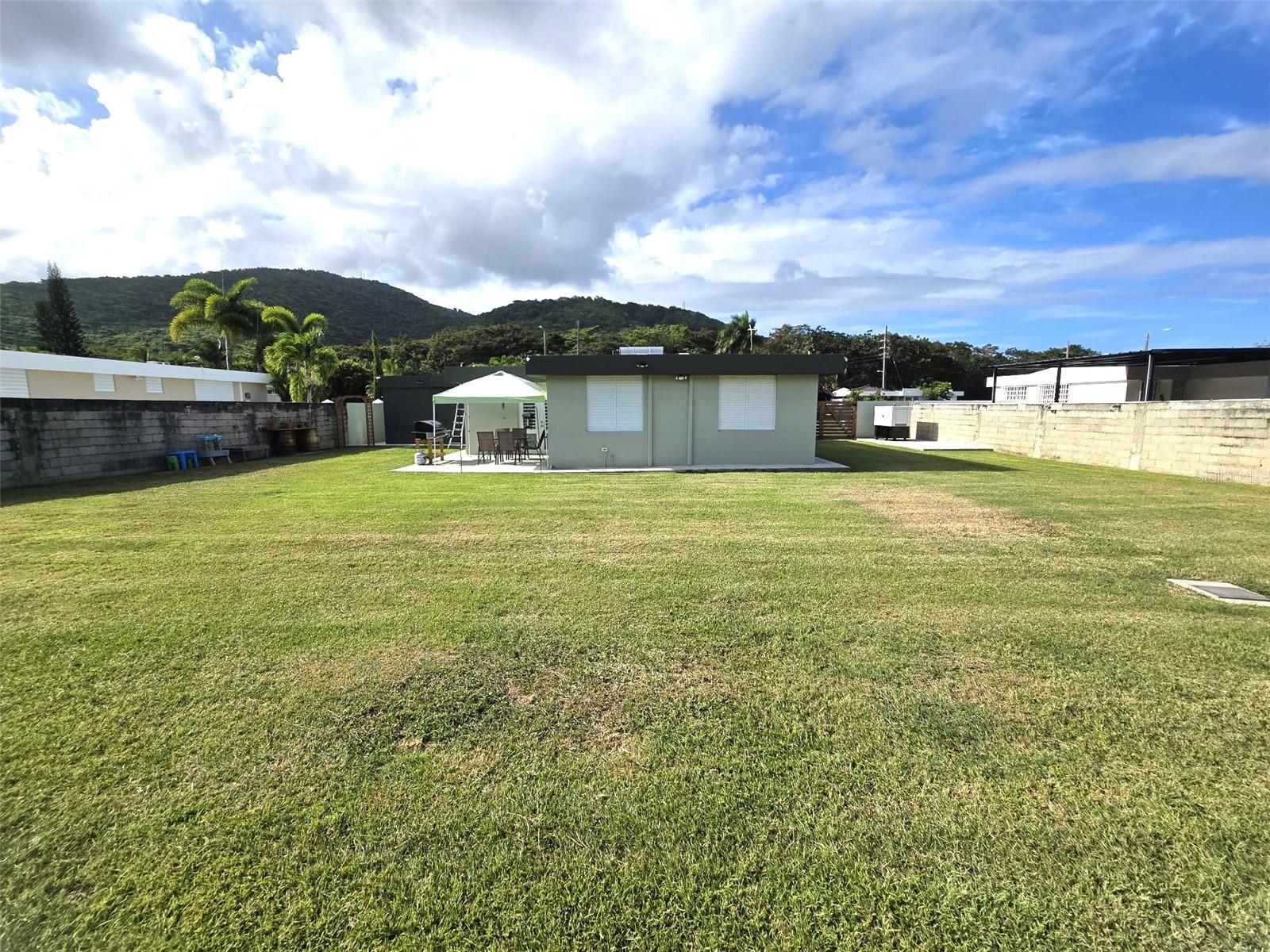 2 Roosevelt Garden Property Photo 14