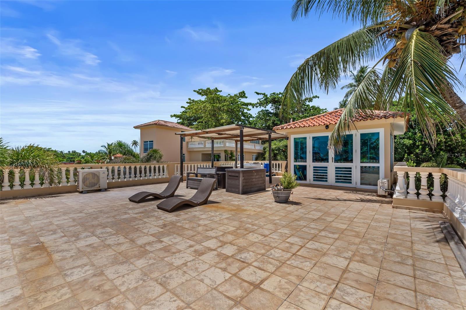 8 Condo Ocean View Castle Property Photo 34