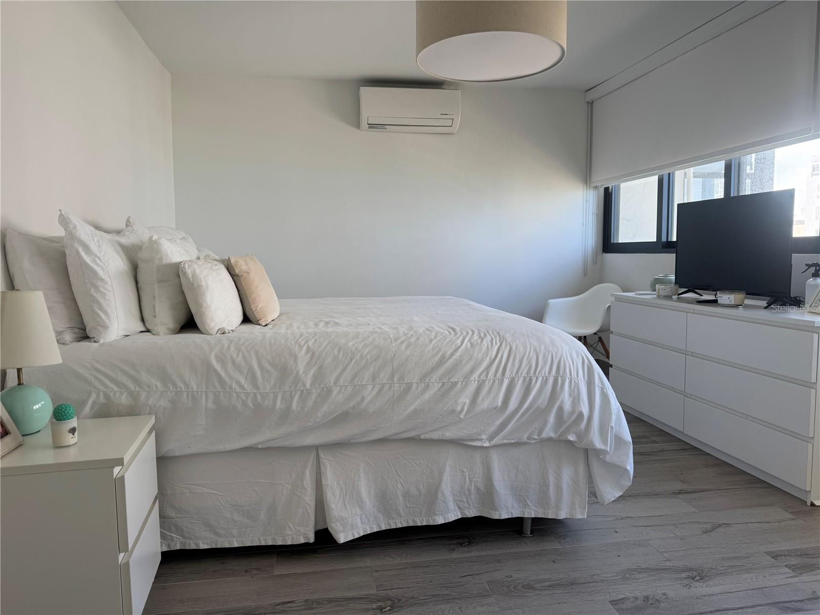 1 Taft #7-d Property Photo 17