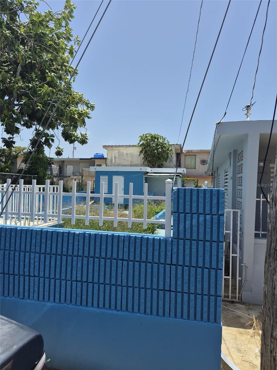 1 BARRIO MORA