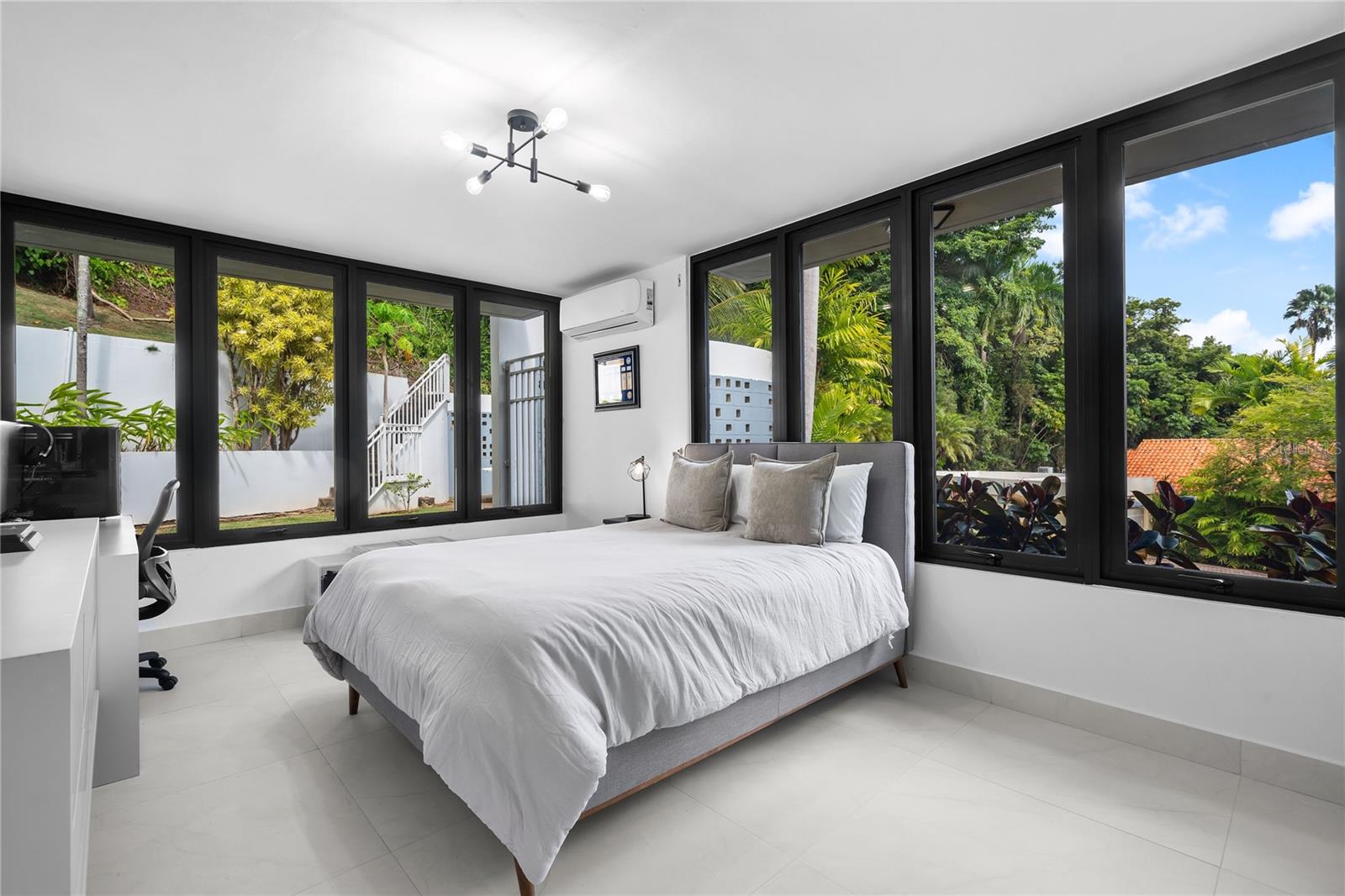 58 C Property Photo 11