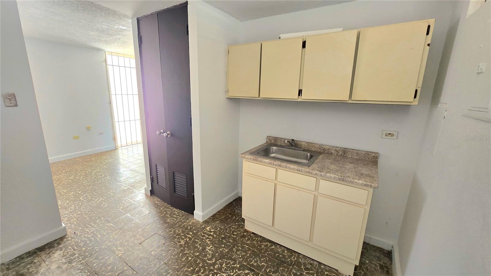 15 Villa Evangelina #236s Property Photo 7