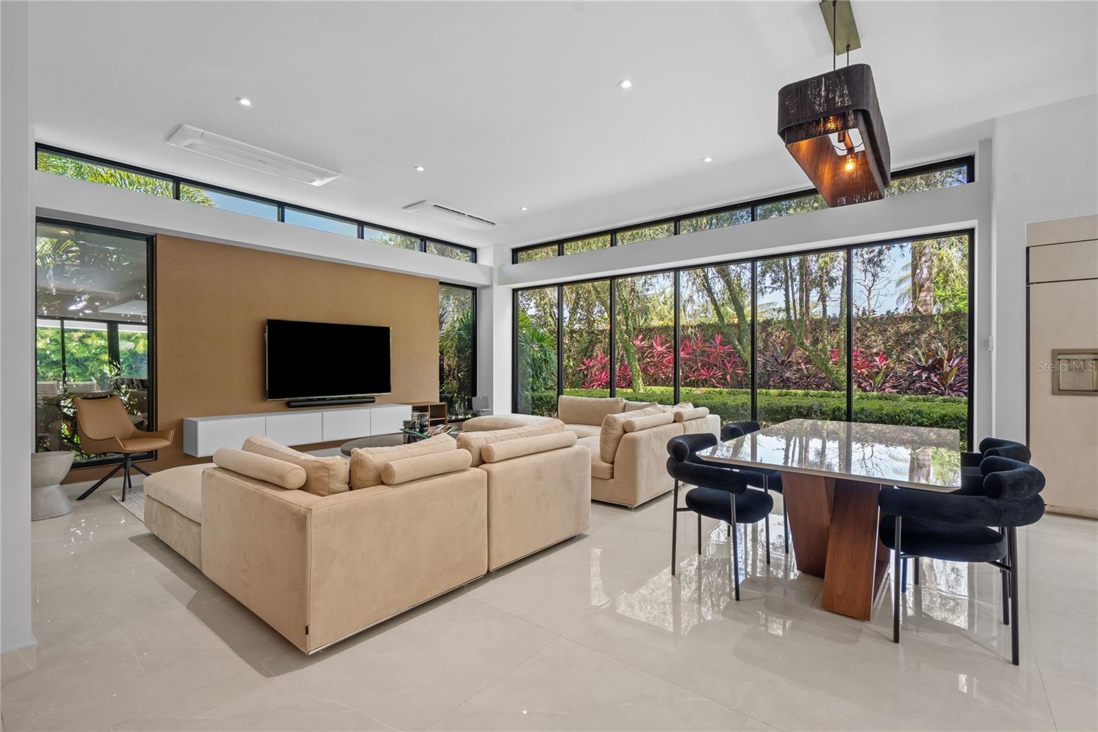 366 Dorado Beach East Property Photo 4
