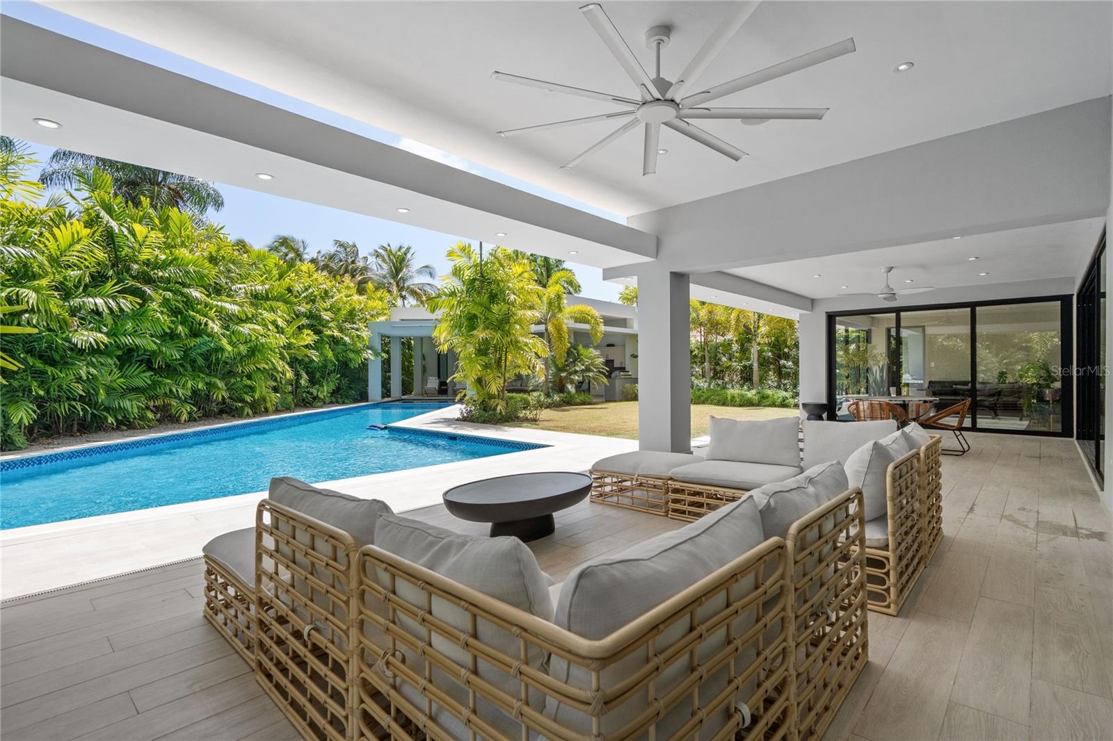 366 Dorado Beach East Property Photo 22