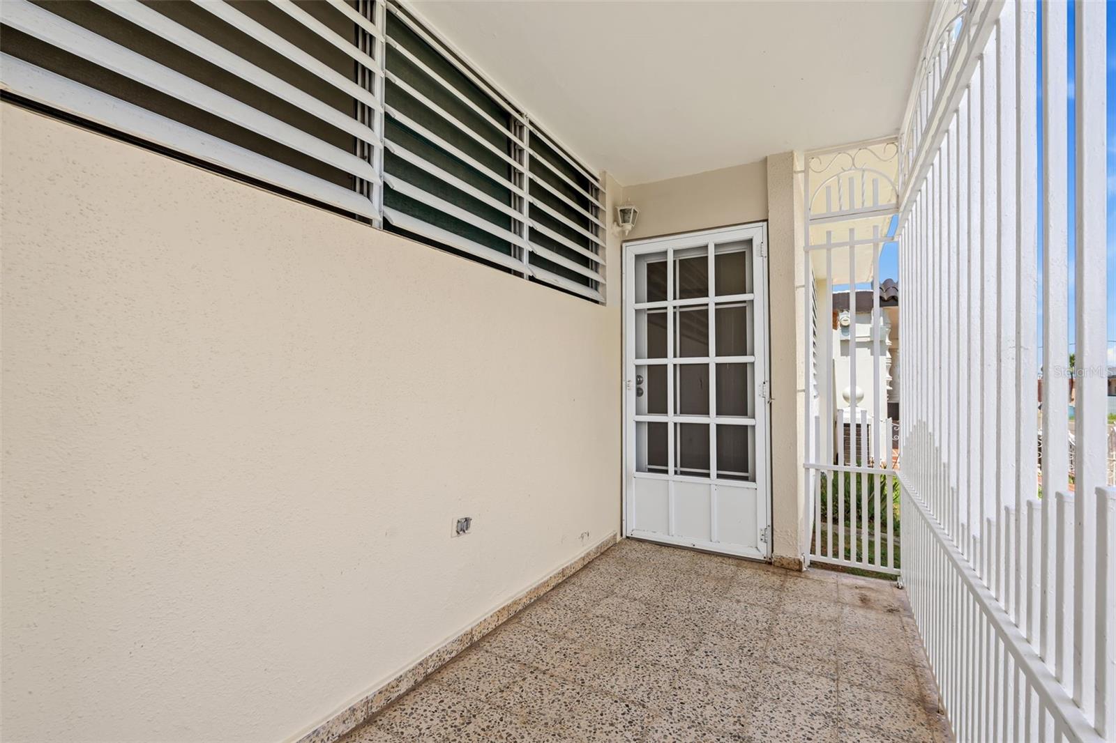 1-12 Y Property Photo 27
