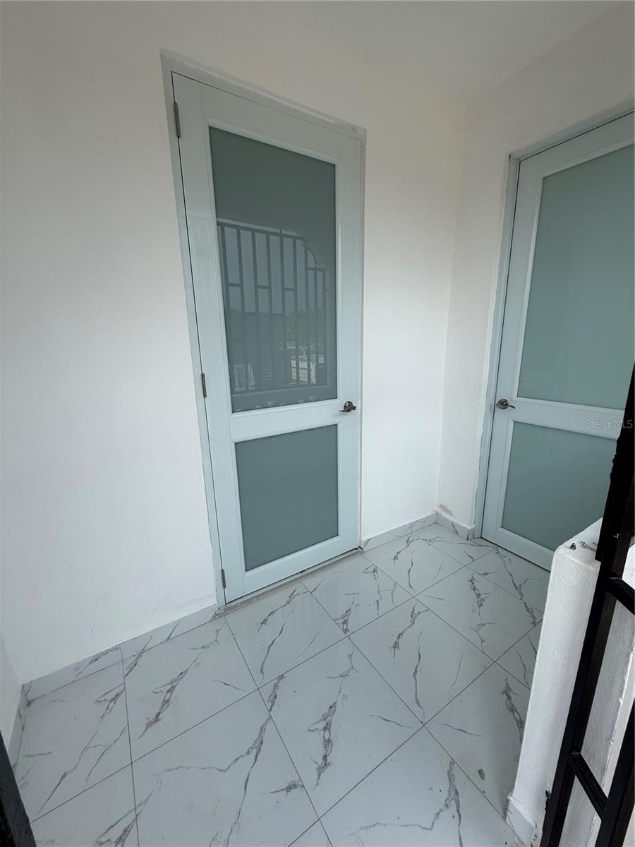 Zeno Gandia 65 Infantería Property Photo 7