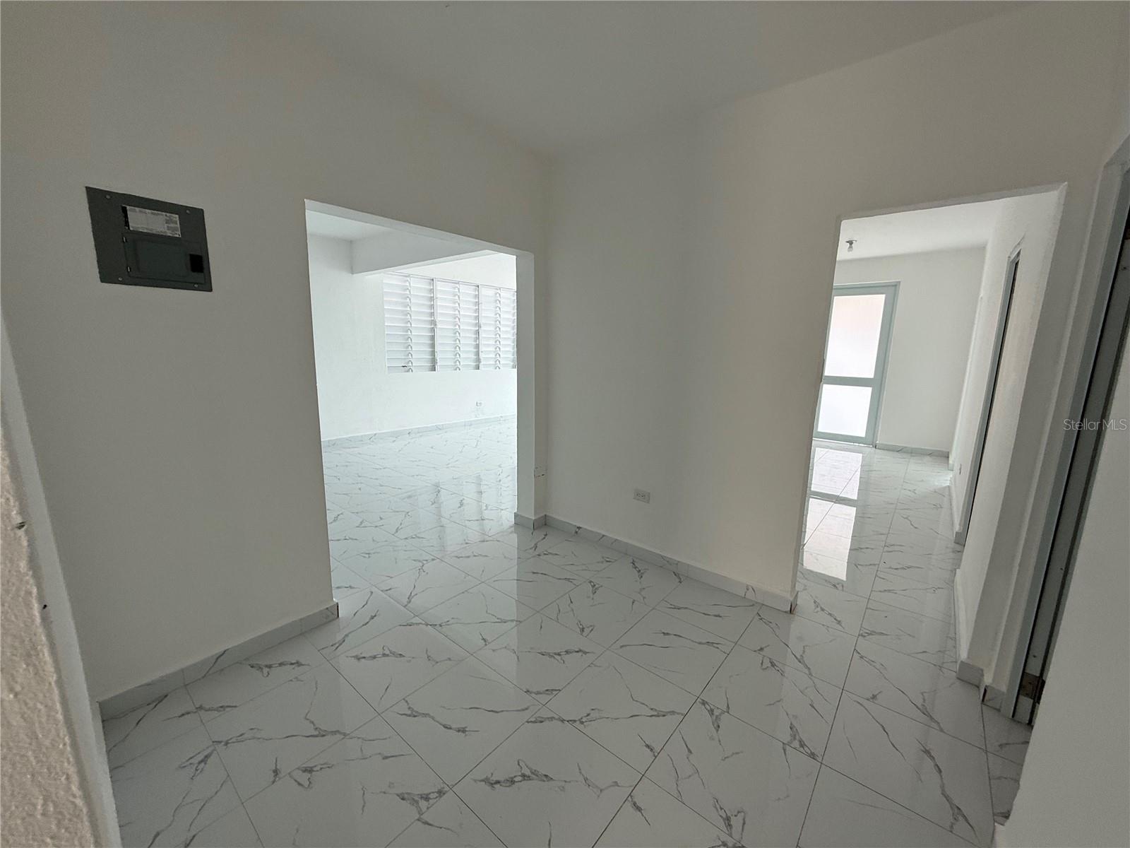 Zeno Gandia 65 Infantería Property Photo 12