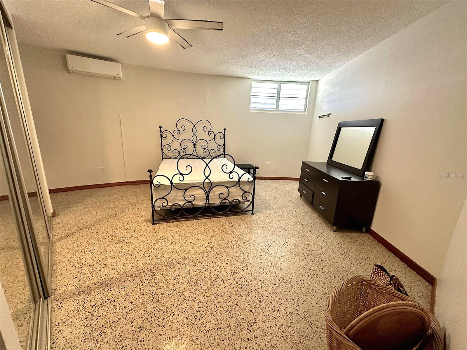 185 Calle Pine Grove #b-1 Property Photo 4