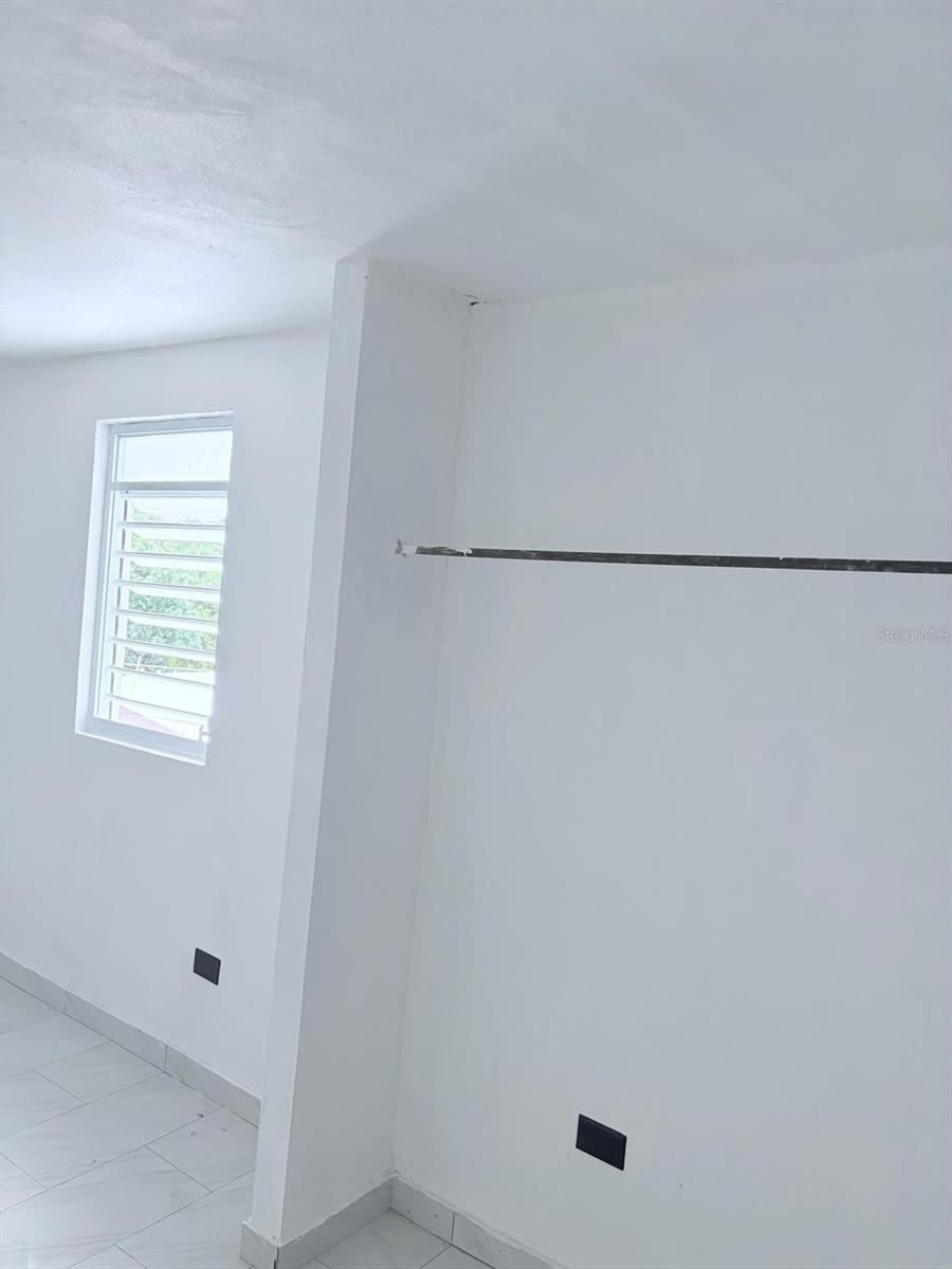 8 . #183 Property Photo 8