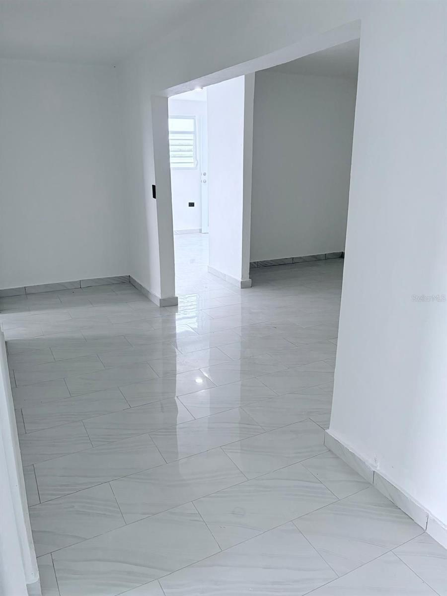 8 . #183 Property Photo 15