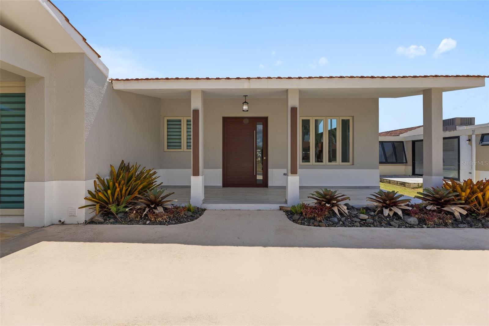 112 Camino De Los Lotos Property Photo 3