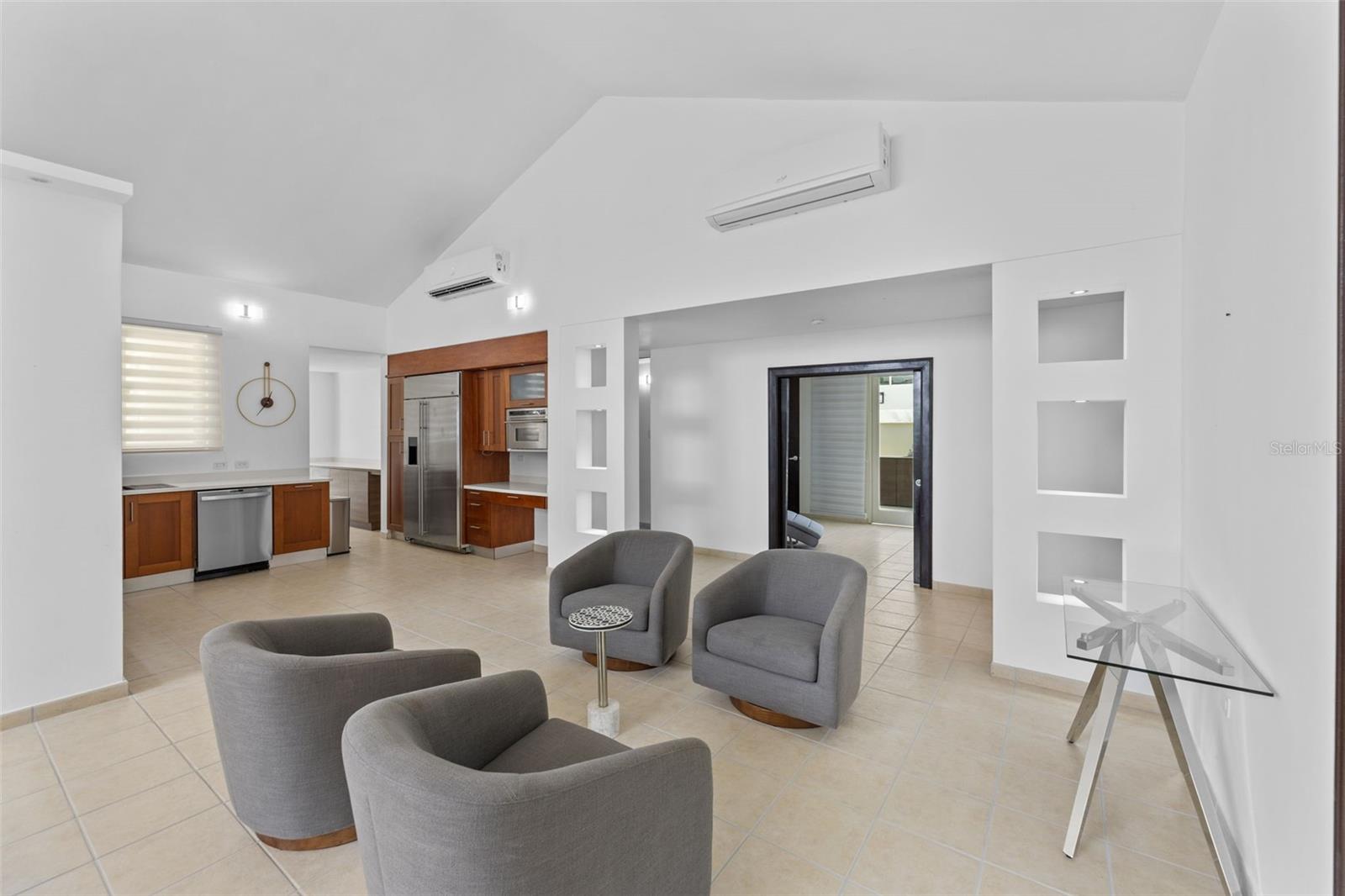 112 Camino De Los Lotos Property Photo 7