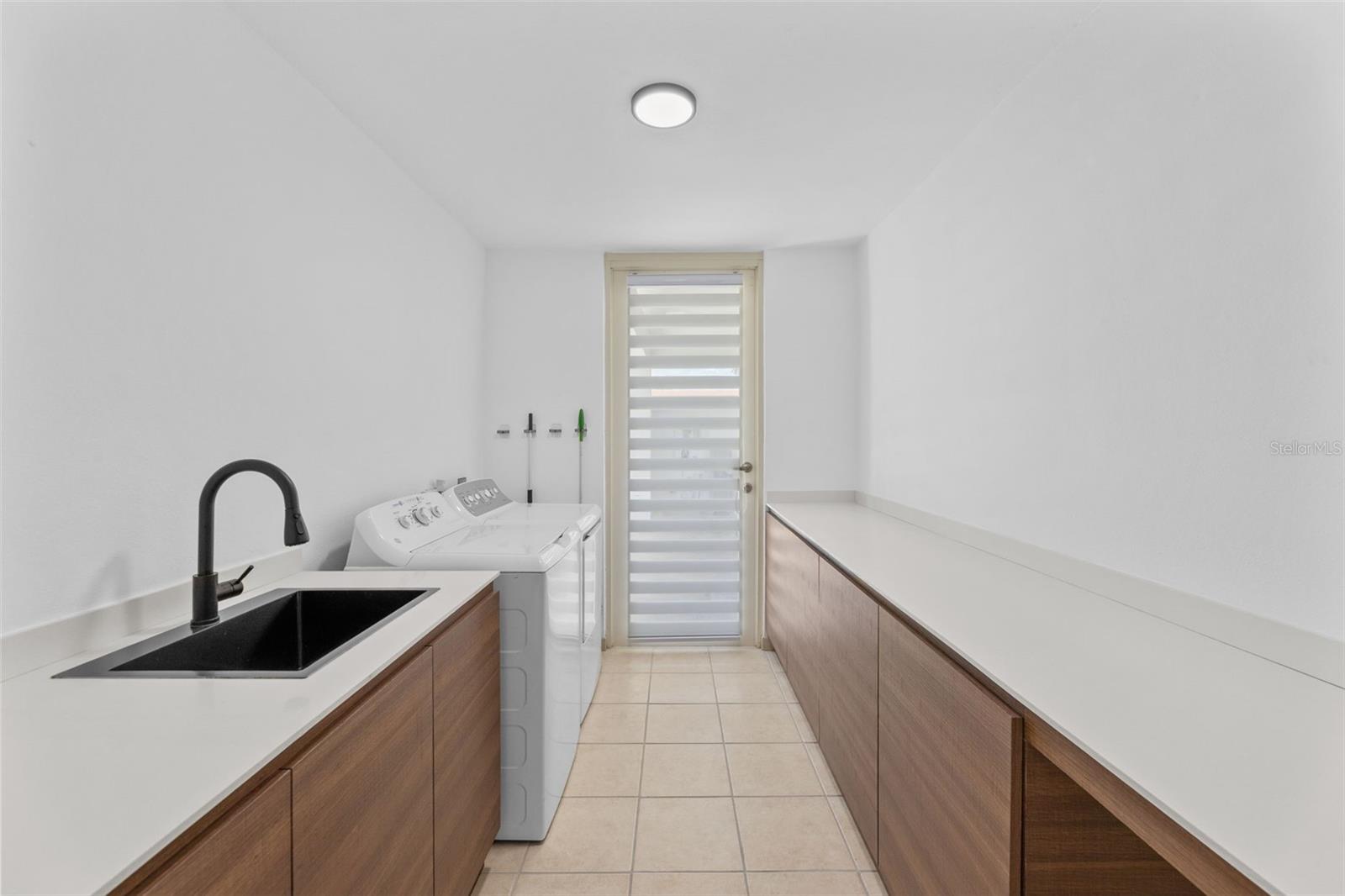112 Camino De Los Lotos Property Photo 10