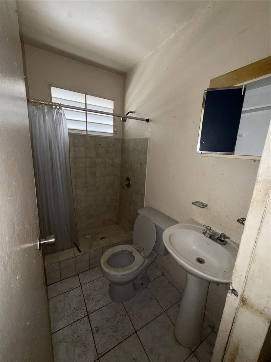 Vistamar Ave, Galicia #q886 Property Photo 6