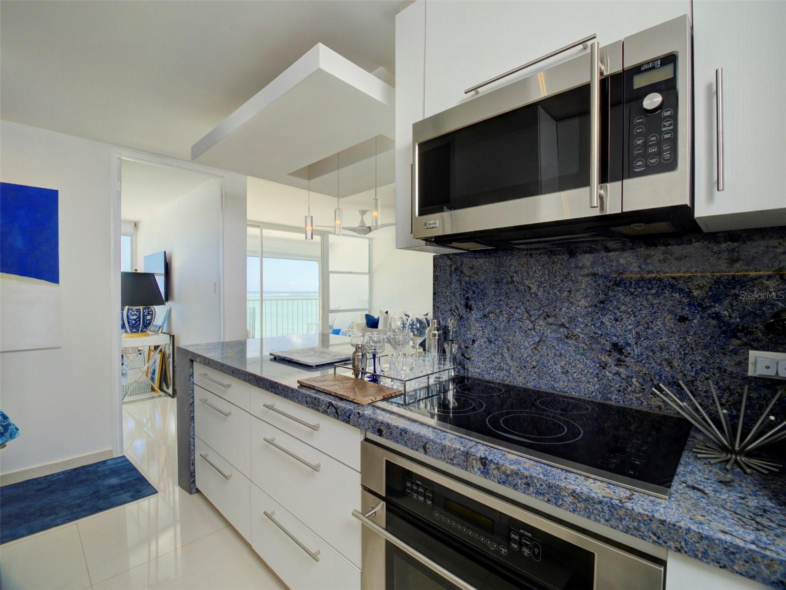 11 Gardenia #1003 Property Photo 15