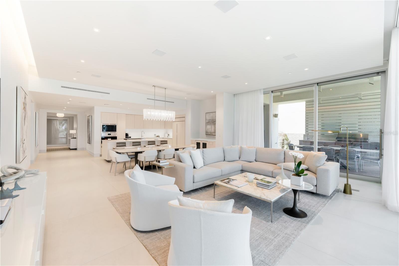 Ocean Drive Four Seasons Private Residences #6302 Property Photo 4