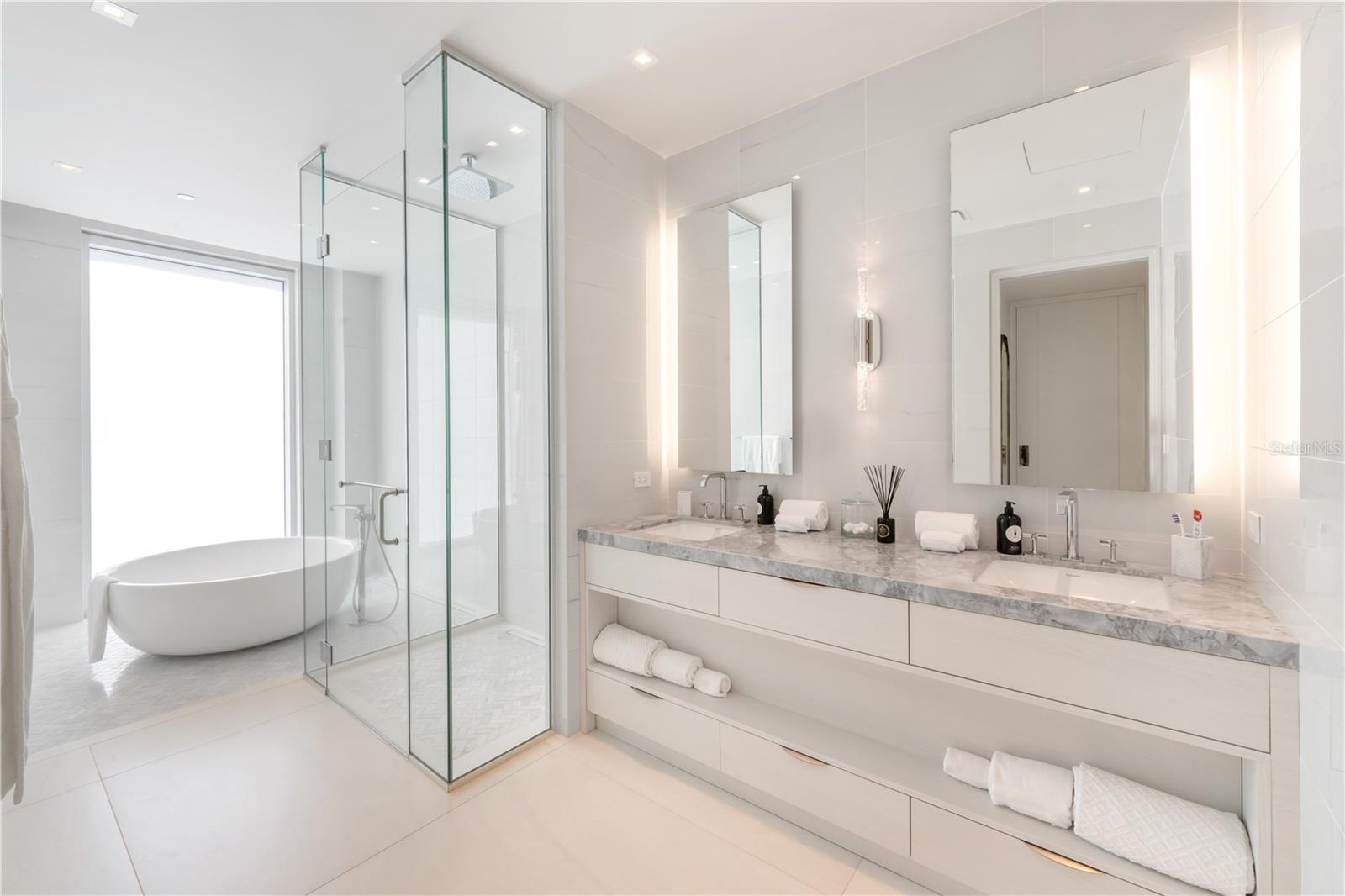 Ocean Drive Four Seasons Private Residences #6302 Property Photo 11