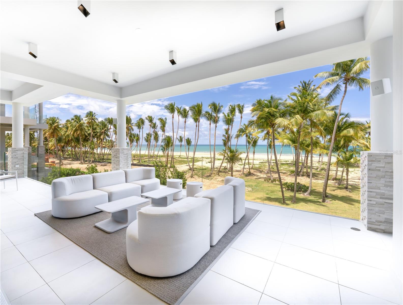 Ocean Drive Four Seasons Private Residences #6302 Property Photo 14
