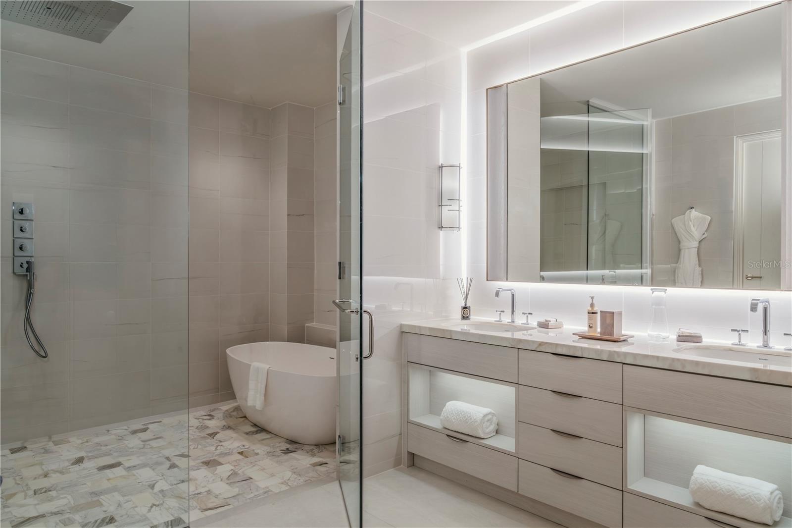 Ocean Drive Four Seasons Private Residences #6401 Property Photo 4