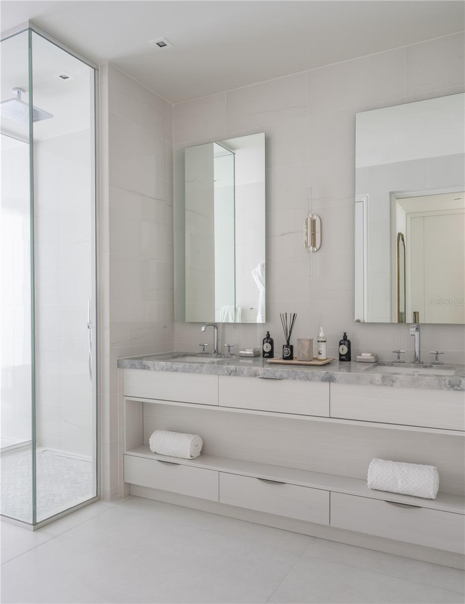Ocean Drive Four Seasons Private Residences #6401 Property Photo 5