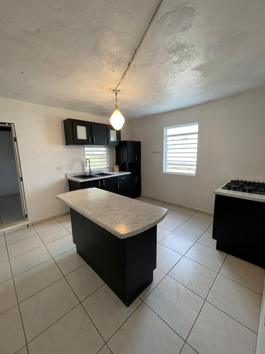 51 Calle Parque Property Photo 4