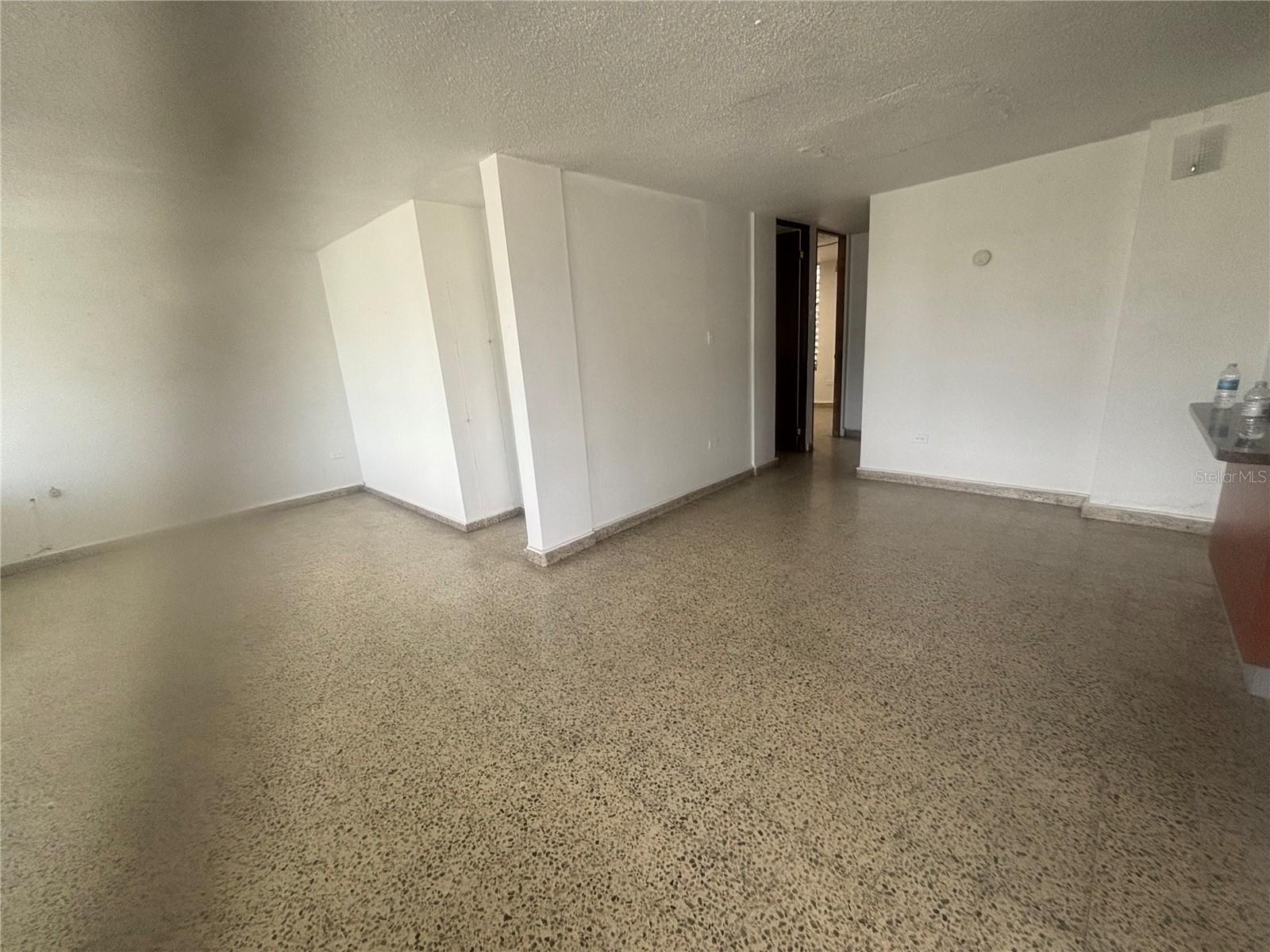 Calle 18 Bloque 23 Property Photo 5