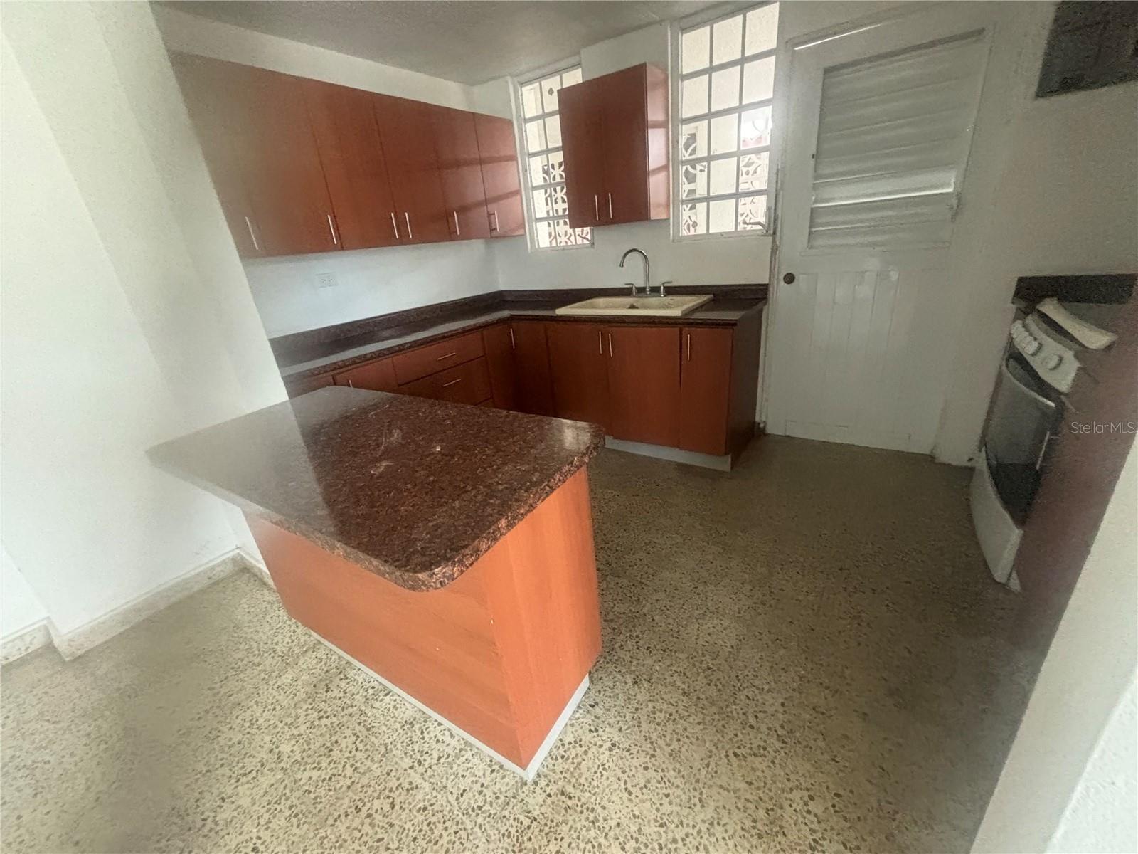 Calle 18 Bloque 23 Property Photo 18