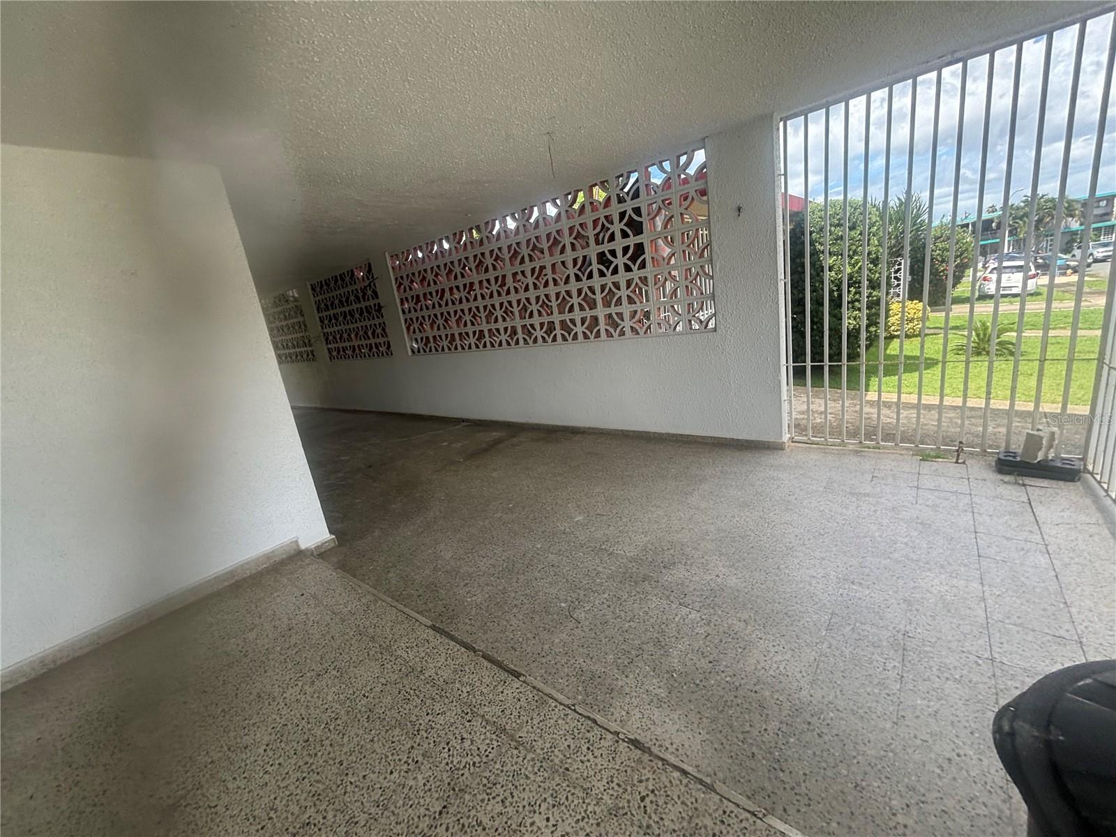 Calle 18 Bloque 23 Property Photo 24