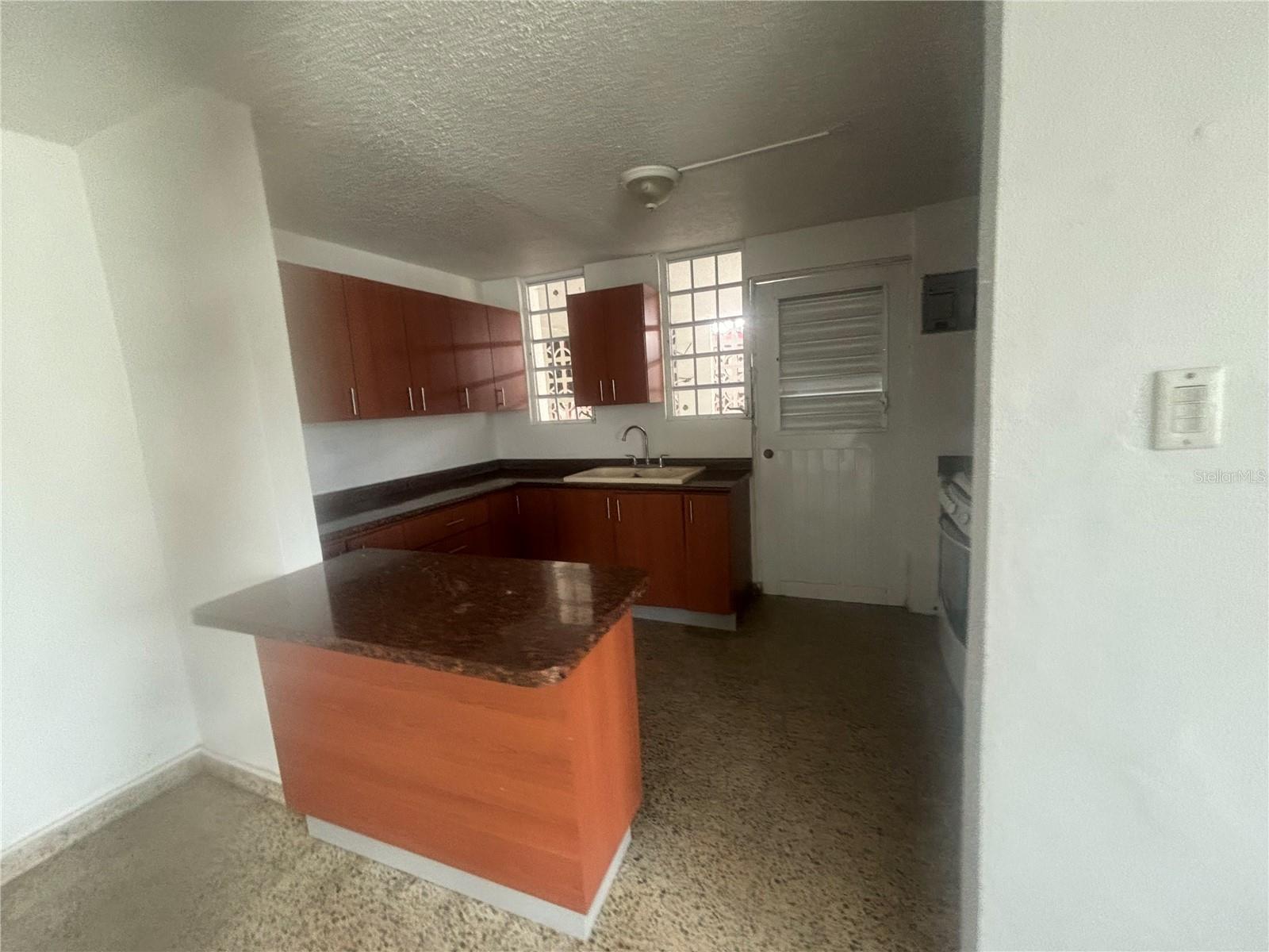 Calle 18 Bloque 23 Property Photo 28