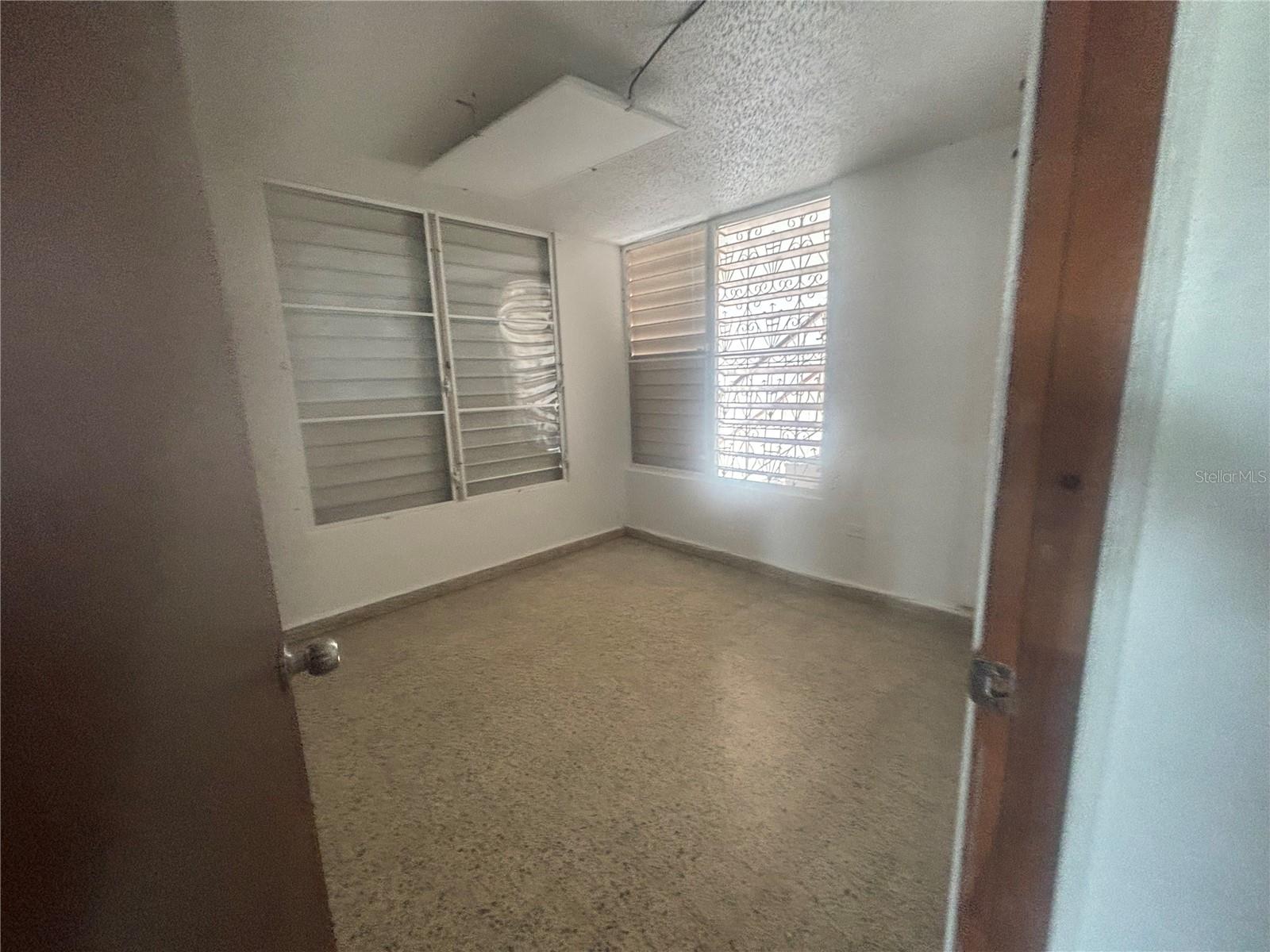 Calle 18 Bloque 23 Property Photo 31