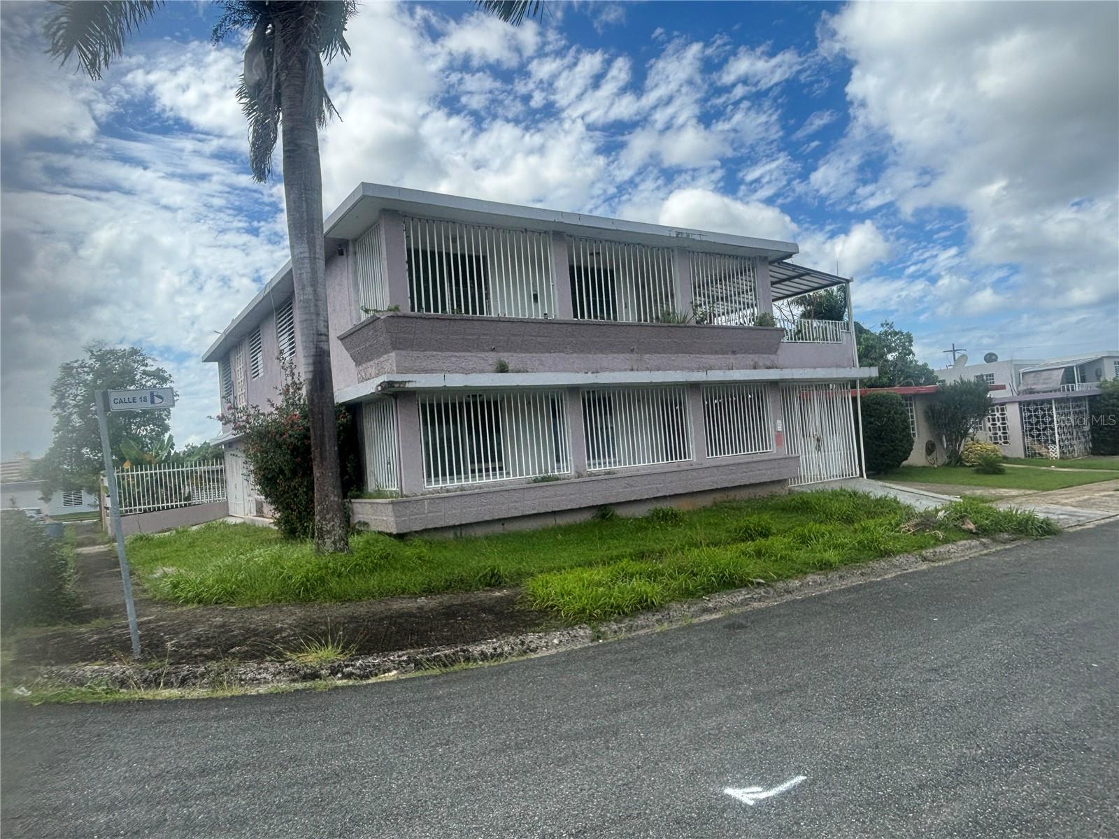 Calle 18 Bloque 23 Property Photo 33