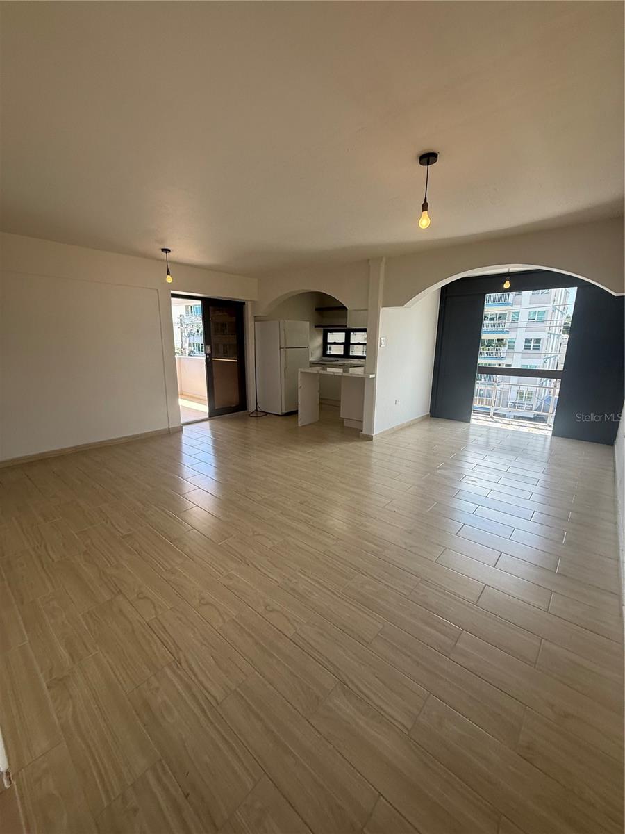 1367 Wilson #401 Property Photo 10