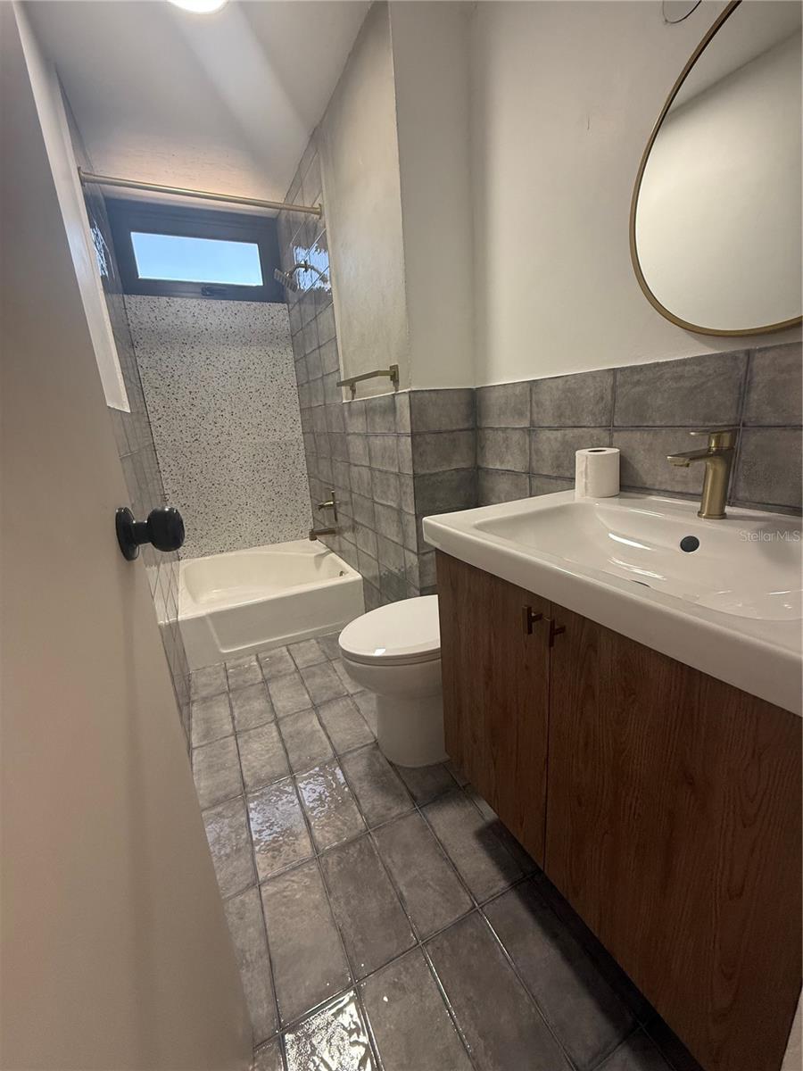 1367 Wilson #401 Property Photo 19