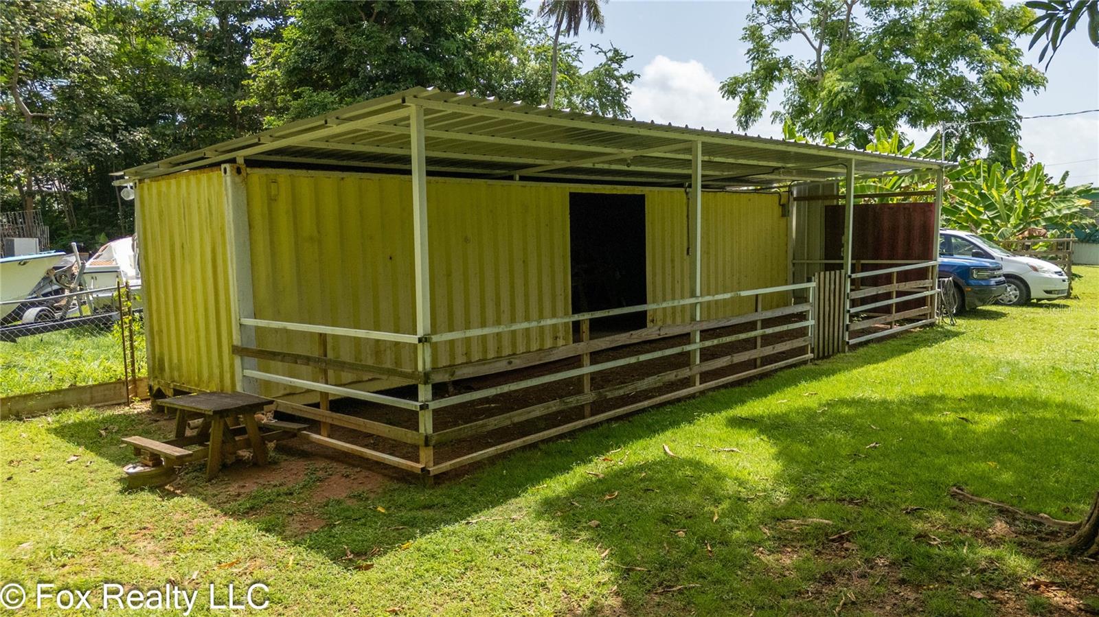 Bo Espinal Property Photo 5