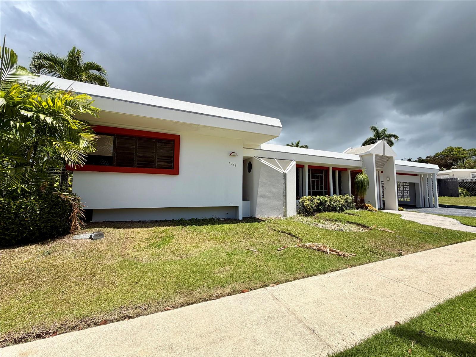1917 Orquidea Property Photo 2