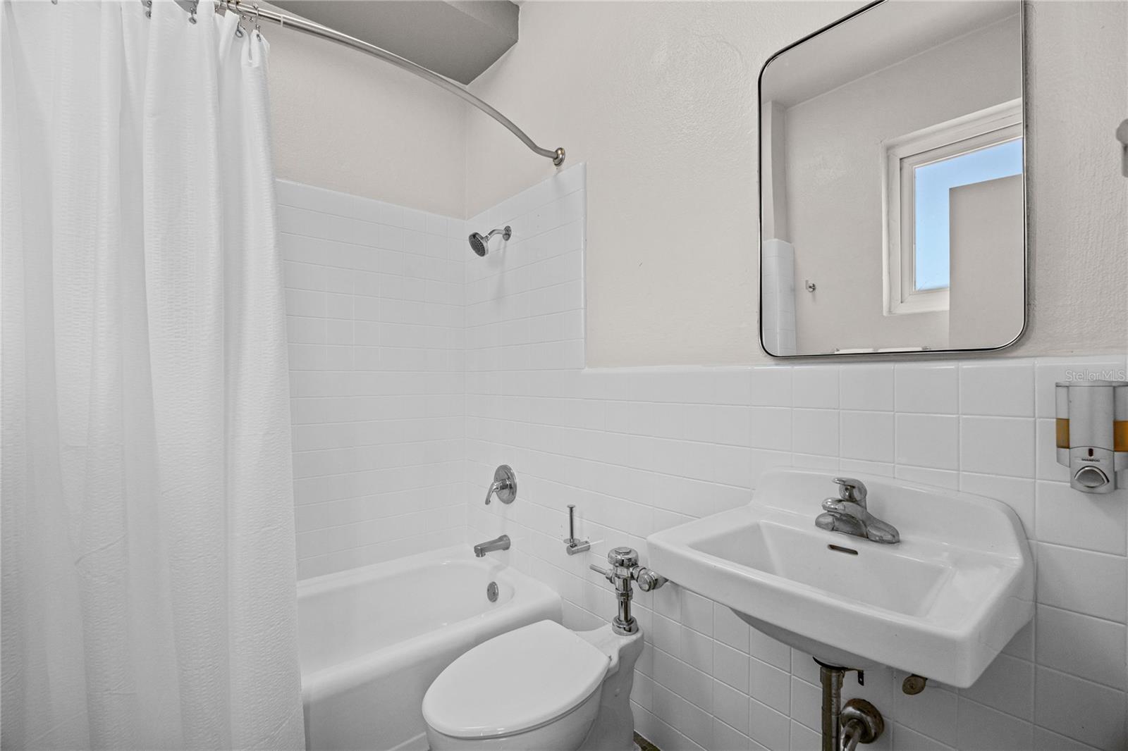 603 Miramar Ave #7 Property Photo 20