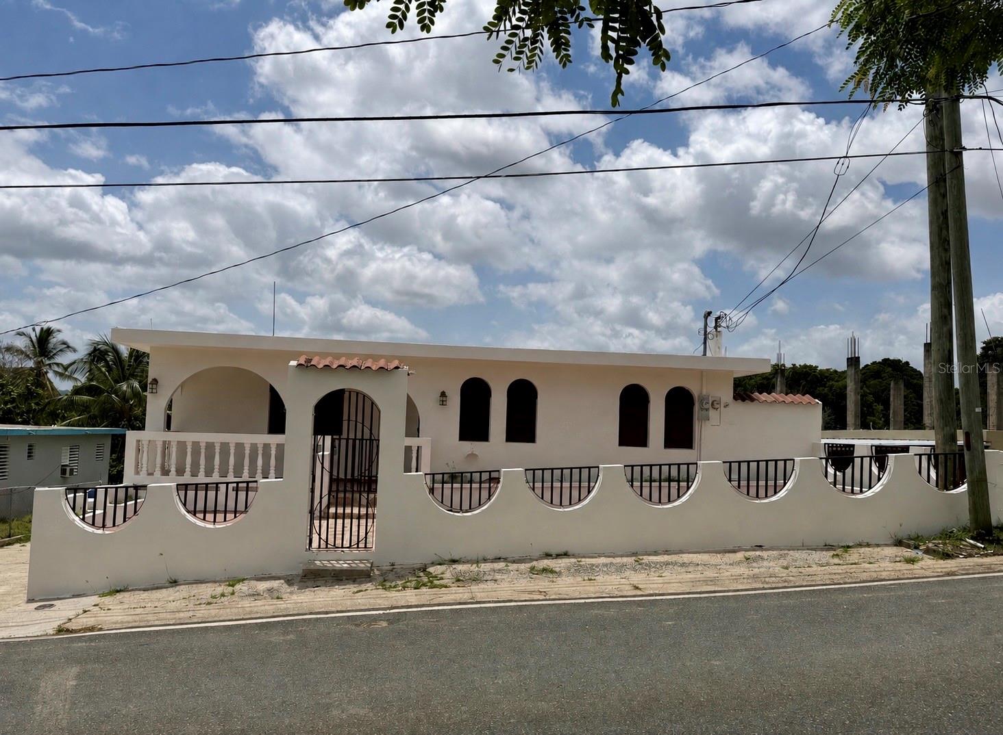 PR 922 KM 0.4 BO. COLLORES