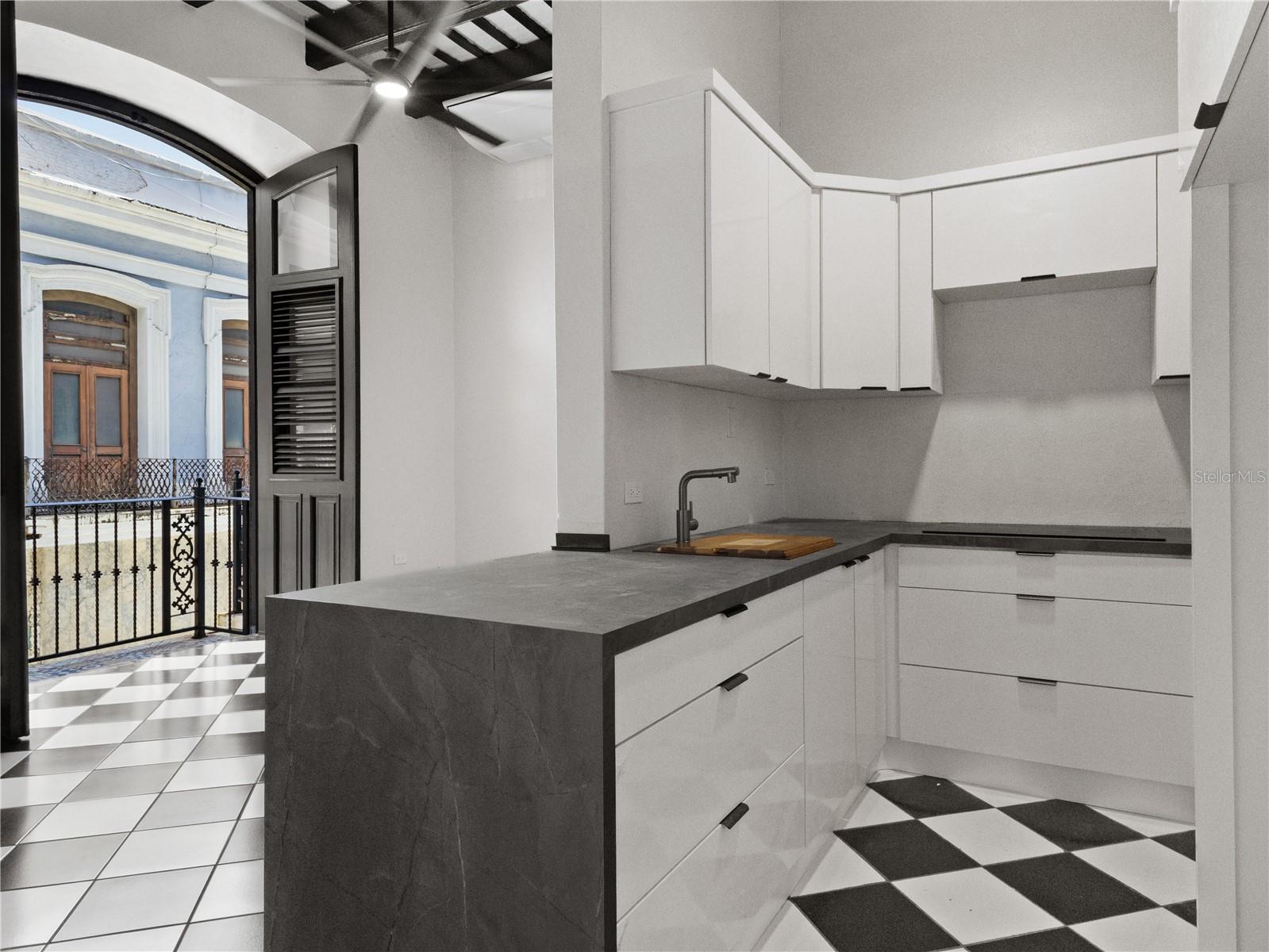 252 Calle Fortaleza #252 Property Photo 7