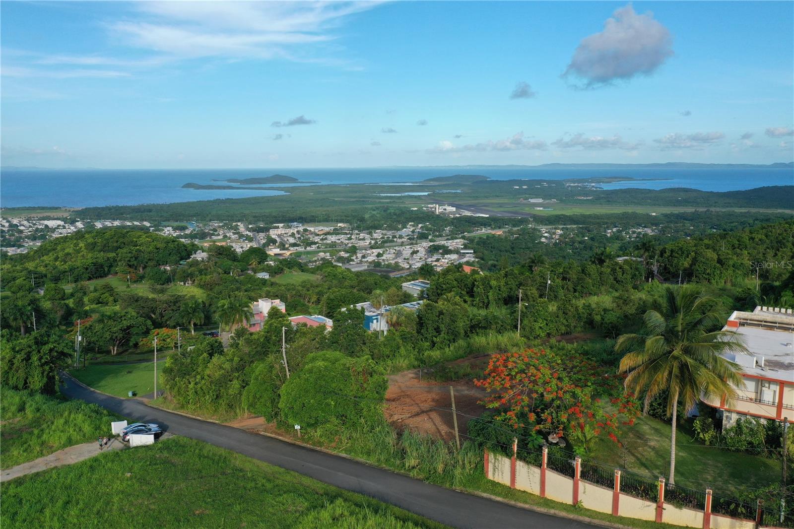 975 Int Property Photo 5