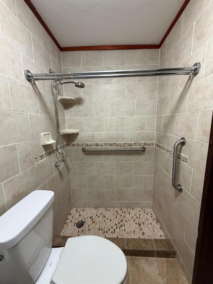 2105 Calle Antioquia Property Photo 11