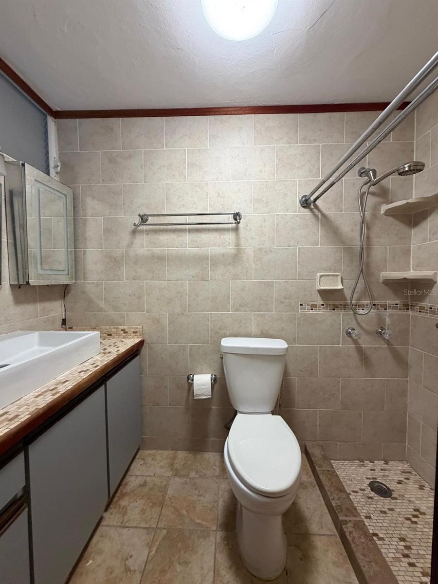 2105 Calle Antioquia Property Photo 12